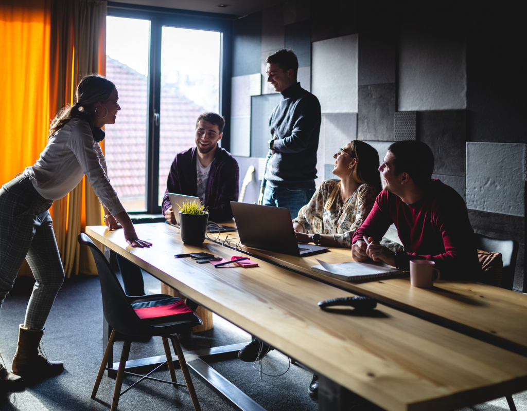 Umpacto Soluciones Cia. Ltda. Logo